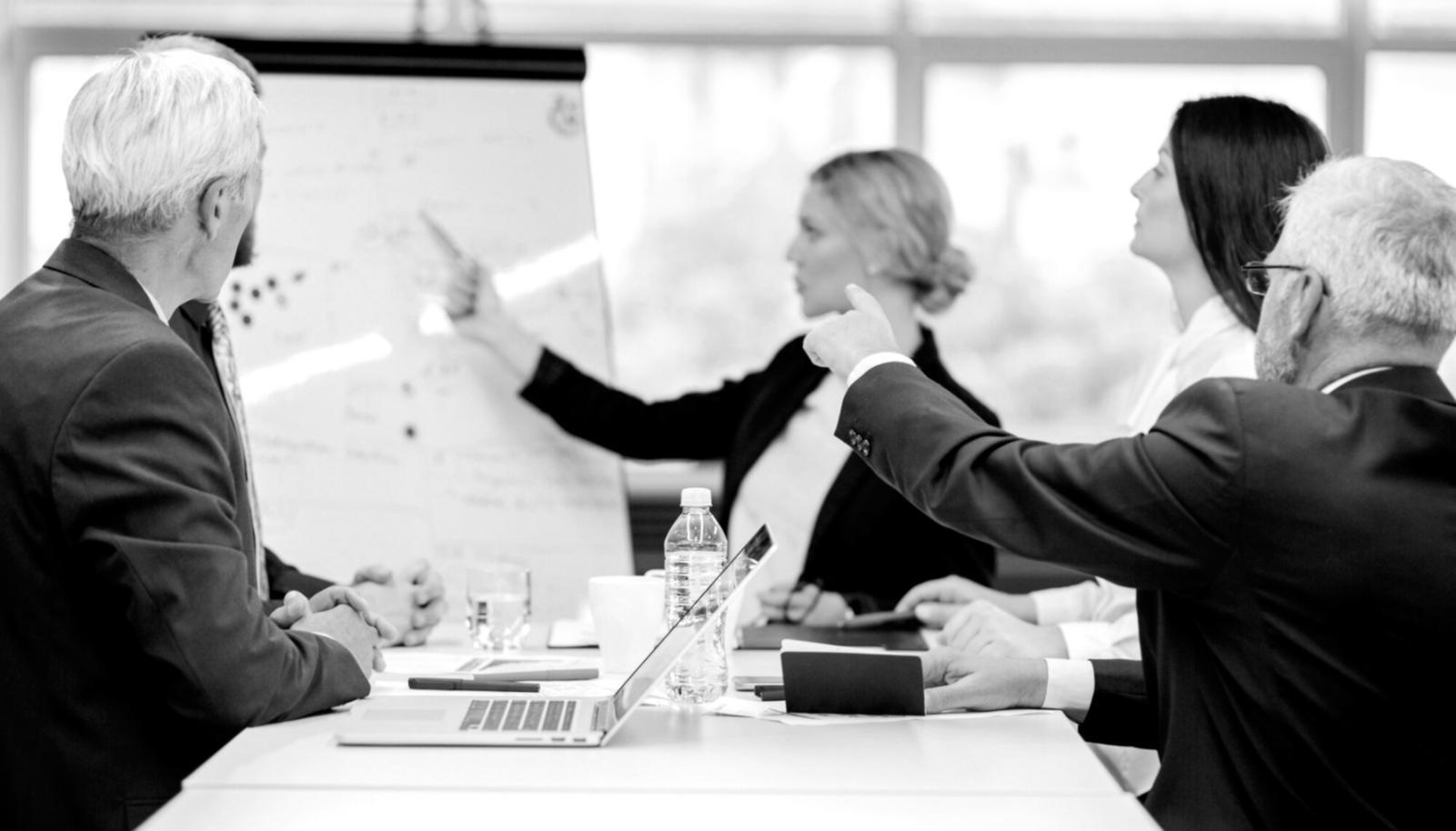 Praxisnahe Finanzausbildung mit modernen Bewertungstechniken